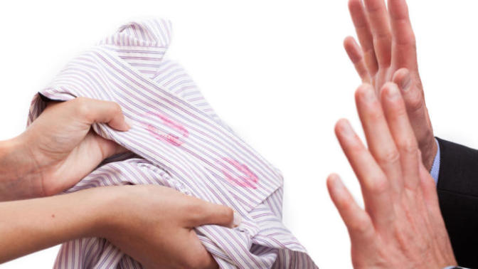 Do housewives get cheated on more?