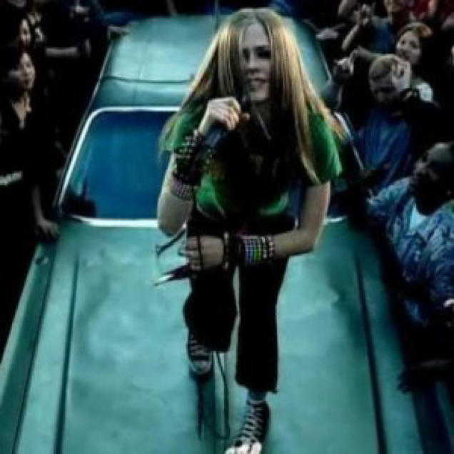 Which Avril Lavigne you like more, the early 2000s one or the current one?