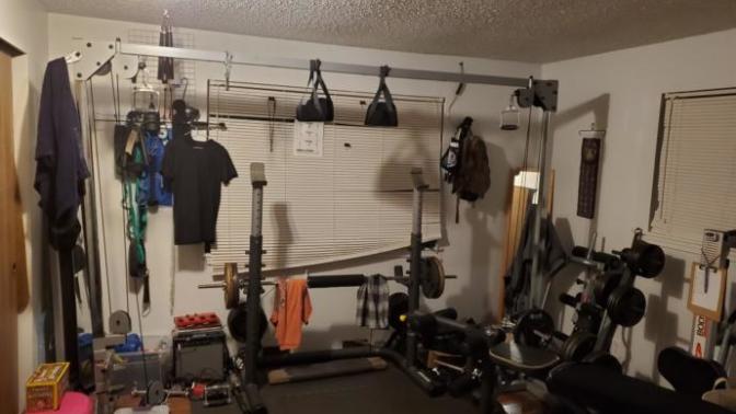 I'm extremely cluttered, need ideas to clean my home up... any ideas?