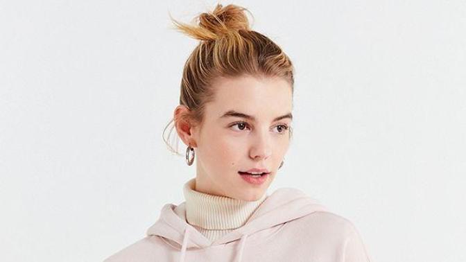 What are your thoughts on a woman who only dresses in this style?