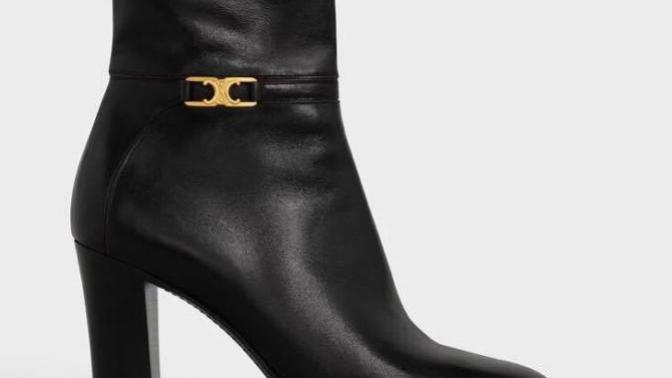 Men, which boots would you prefer to see on a woman?