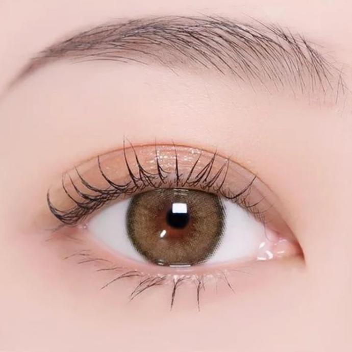 Which eye color is most attractive?