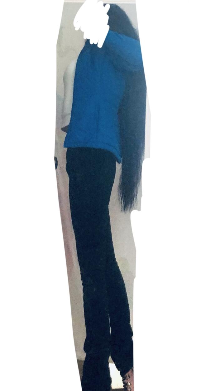 Trial color # 4 “ 38 inch Black curly hair” ( Previous colors: 1, Ombré honey blond 2, Ombré grey 3, Ombré brown ) What do you think?