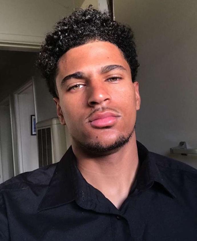 Girls, do you like to play with a guys hair?
