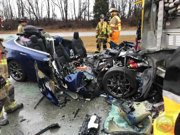 Tesla Model 3 Auto pilot accident, passenger was killed.