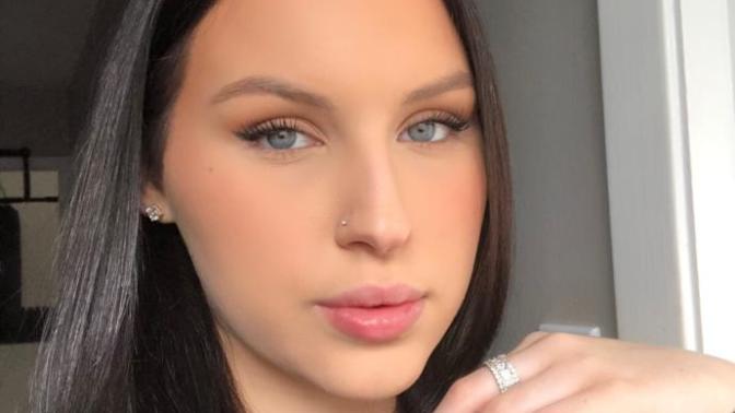 Do you like wearing a lot of jewelry?