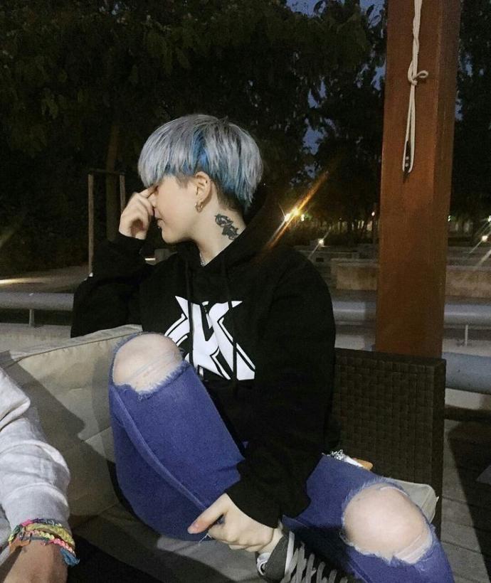 How many men are into tomboys?