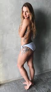 Do you find this body type attractive (Ariana Grande)?