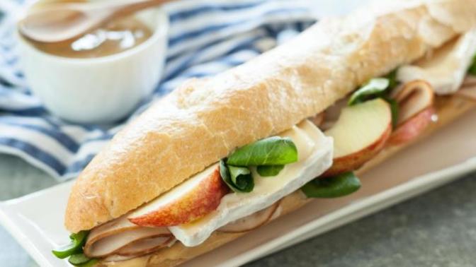 What temperature of food do you prefer: piping hot, freezing cold or lukewarm food?