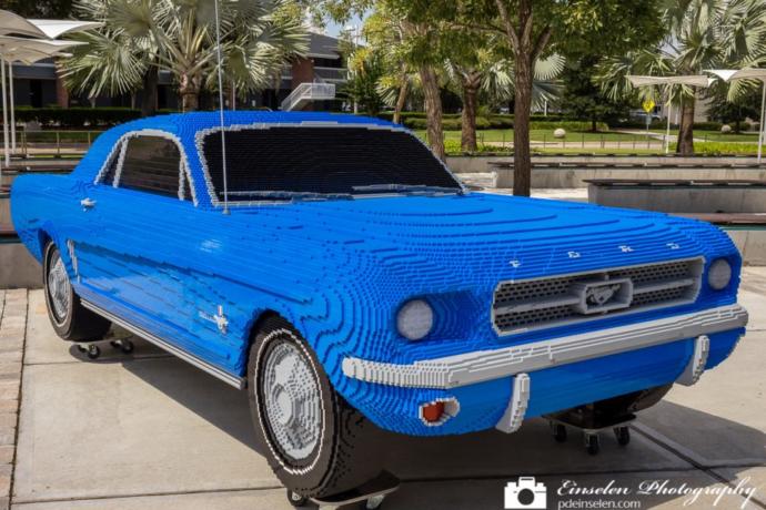 Which of these Lego/Technic Life Size cars is your favorite?