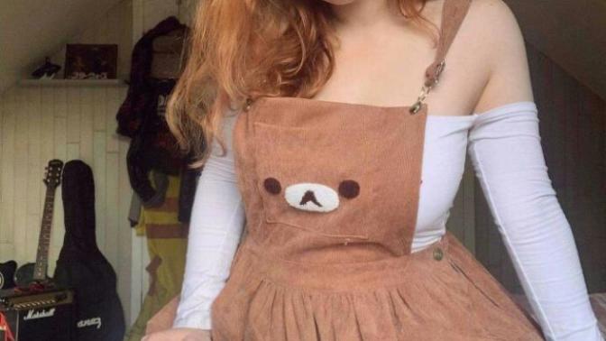 How can I get a girl that looks like this to talk to me?