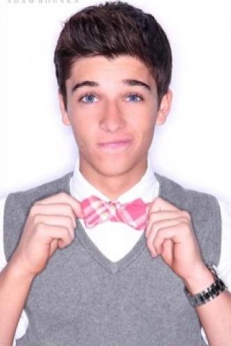 Which Do You Prefer: A Cute Guy Or A Hot Guy?