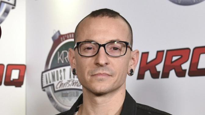 Who is a better musician Chester Bennington or Justin Bieber?