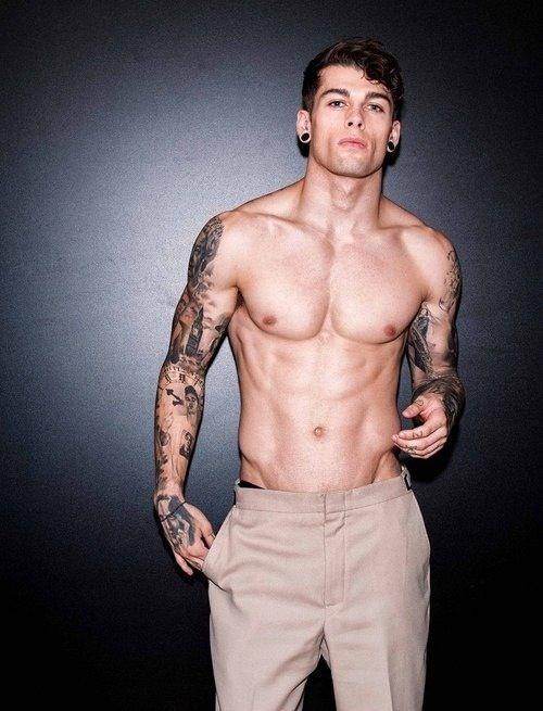 Do hot guys go for less attractive girls?