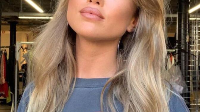 Guys, Thoughts on side bangs on girls (also looking for girl's opinions)?