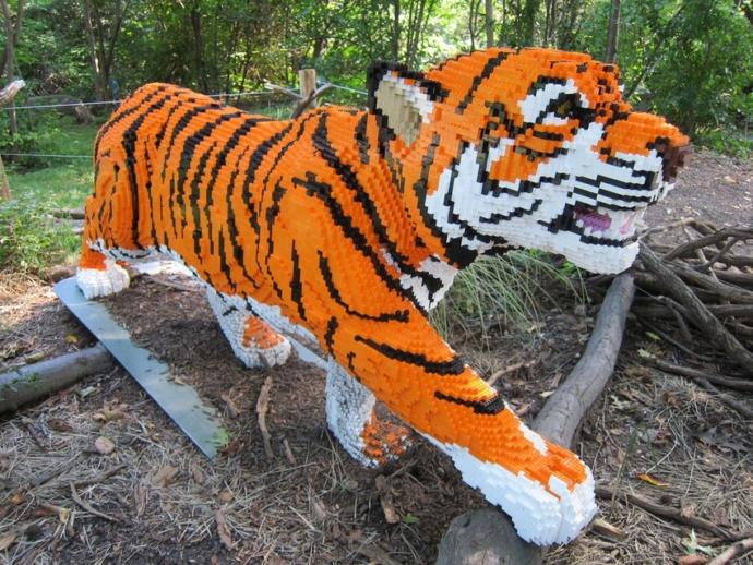 Which of these Custom LEGO builds is your favorite?
