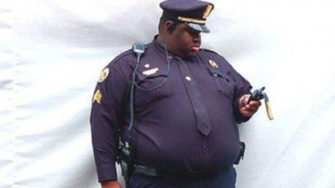 Why is that American policemen are Fat and always eating donuts? Why don't they learn from Indian police who always are lean and muscular?