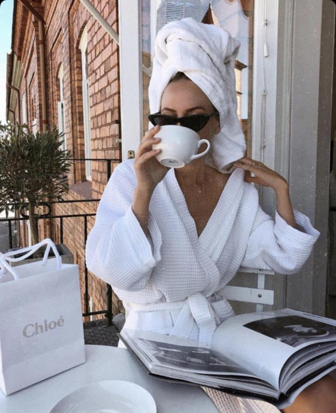 Is anyone into glamorous girls?