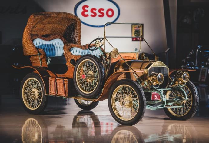 Which of these Random Sport/Super/Race/Luxury cars/ of the day would you choose?