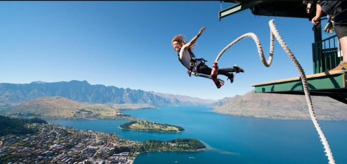 Should I do? Prefer bungee jumping or skydiving?