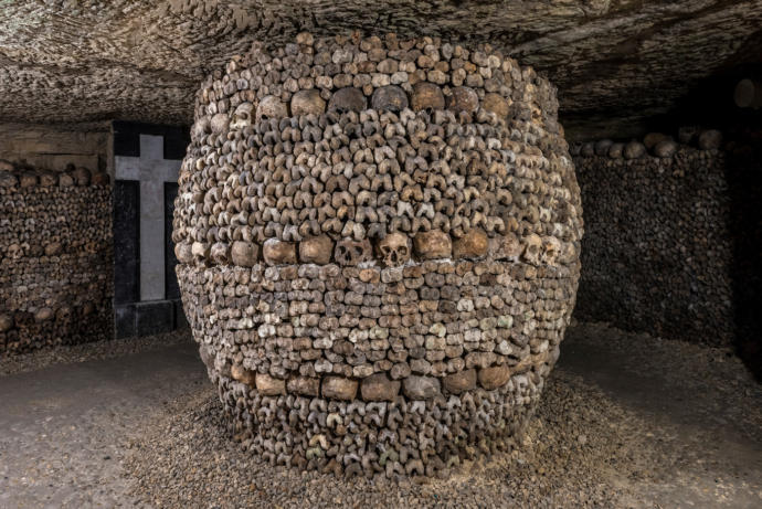 Which of these Unique/Haunted Locations would you want to travel to?