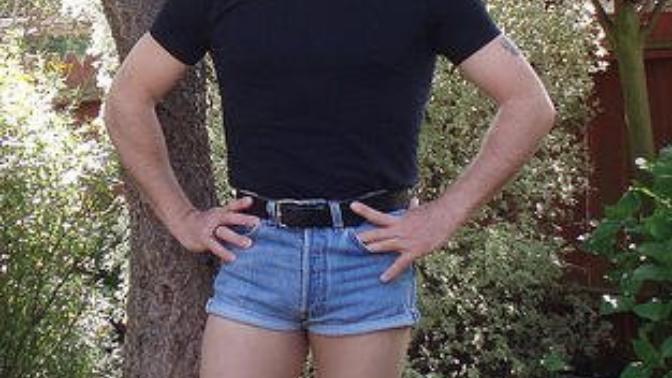Why isn't is fashionable for men to wear short shorts like is it for women to wear them?