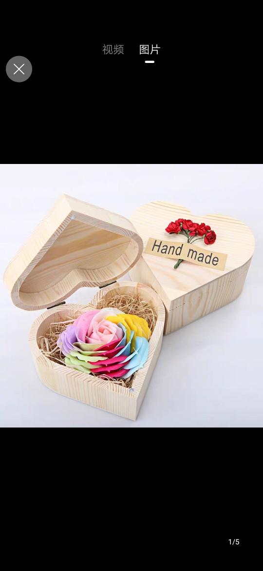 What should I get my girlfriend for her bd?