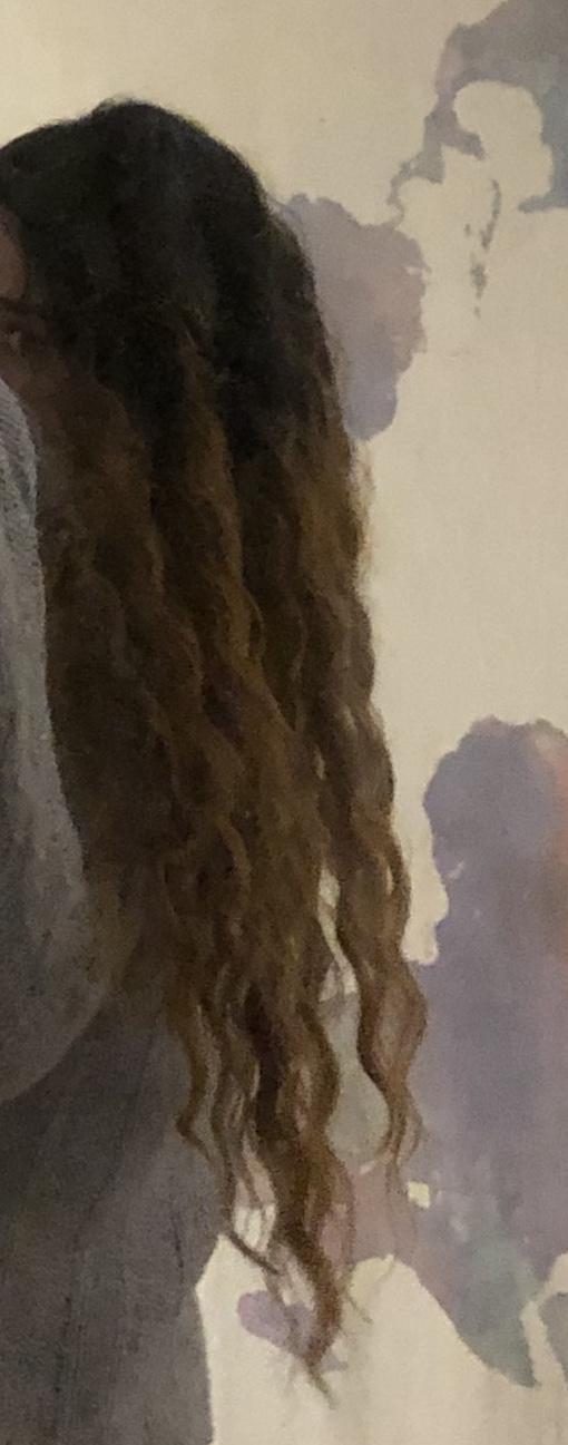 SO.. what I ordered was *straight dark To light brown ombré. What showed up was *curly dark blond ombré Which in this case means burnt orange🤔?