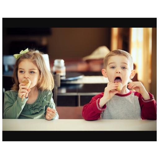 Do you have a twin brother / sister?(the twin is not of the same gender) How does it feel, if you had a twin brother / sister?