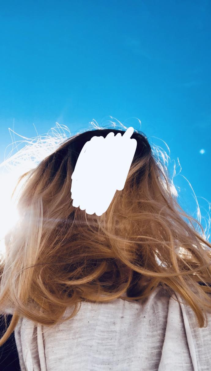 Mystery hair color 😛 Pics in sunlight {Yes. I waited the appointed 12-72 hours before touching the box 😌😉) ?