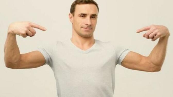 Why do some people think bragging/showing off is attractive?