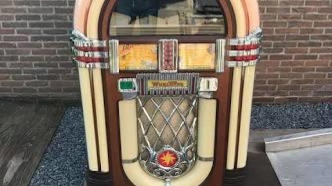 How much does the average jukebox cost?