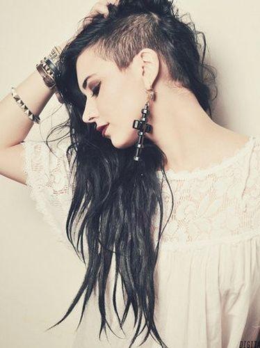 Do you like this hairstyle on a girl?
