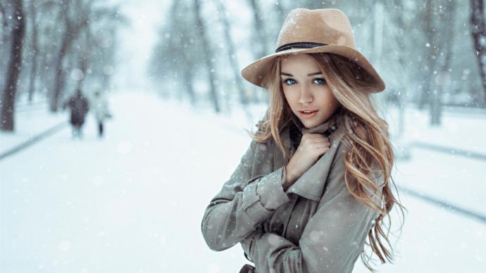 Which wintery girl would you like to hang out with_2?