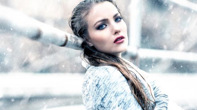 Which wintery girl would you like to hang out with_2?