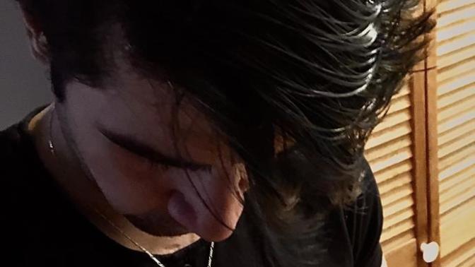 Are necklaces hot or flashy on a guy?