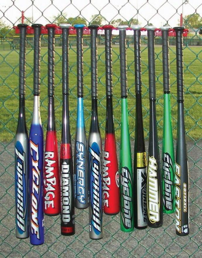 Which type of bats should college baseball players use?