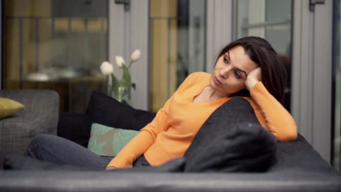 My sister and her boyfriend broke up over the coronavirus? Has anyone else decided to also call it quits?