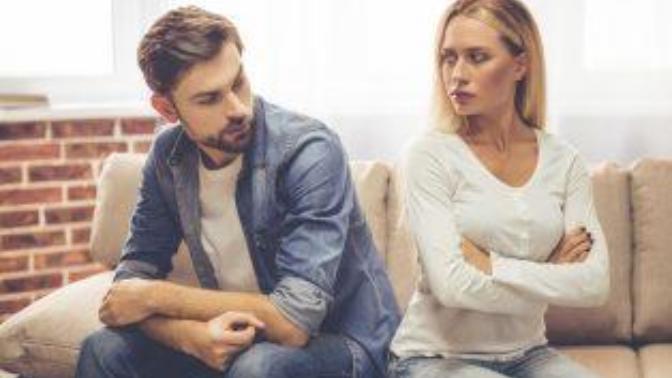 Who is more jealous, men or women?