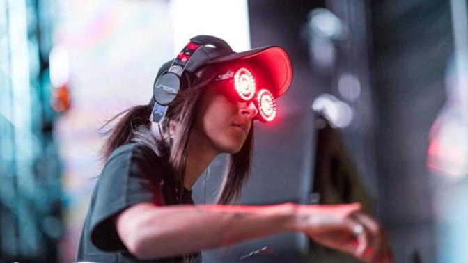 Listening to Rezz's live set?
