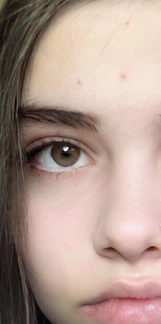 Are brown eyes ugly?