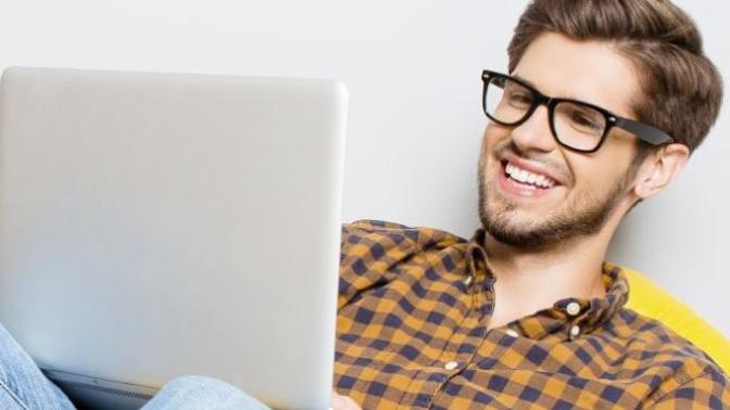 Is flirting with 2 different people wrong?