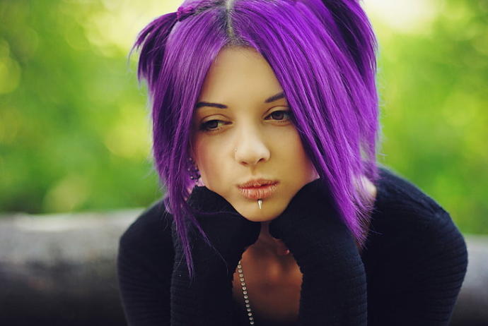 Do guys like girls with dyed hair?