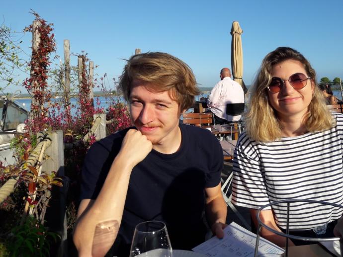 Is it okay to put a photo of my ex and I on tinder?