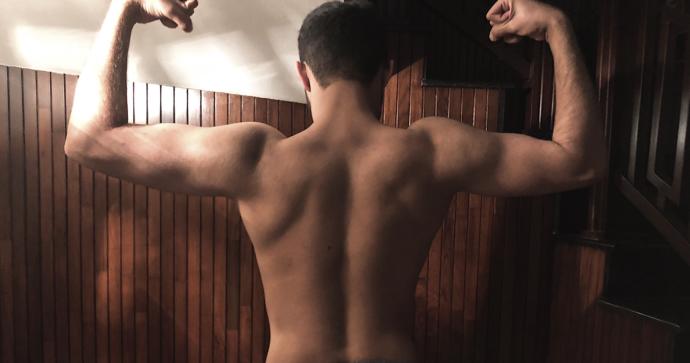 Does this body look Good for a beginner (One month gym)?