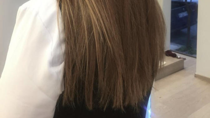 Which of these two hair colours do you generally prefer on a girl?