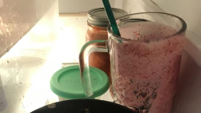 I put my dirty dishes in the refrigerator because I dont feel like washing them any one else do this?