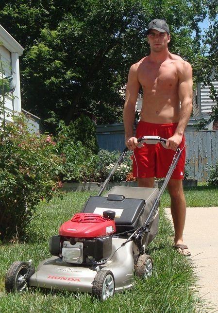 Are You ONE OF THOSE GUYS WHO LIKES TO GO SHIRTLESS? Whats Your View on Shirtless Guys?