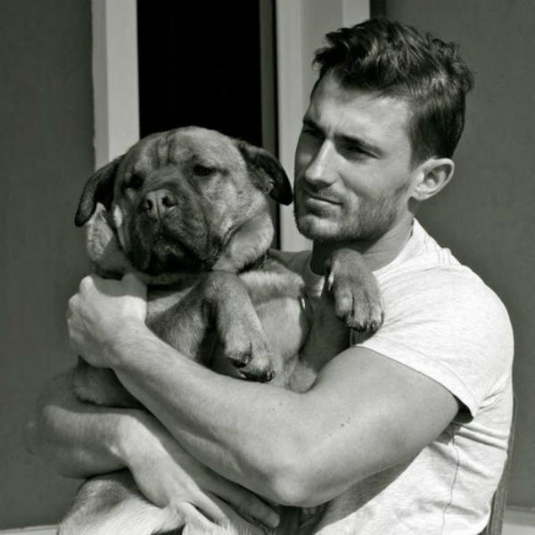 Girls, does it make a guy more attractive to you if animals love him? Like cats and dogs?