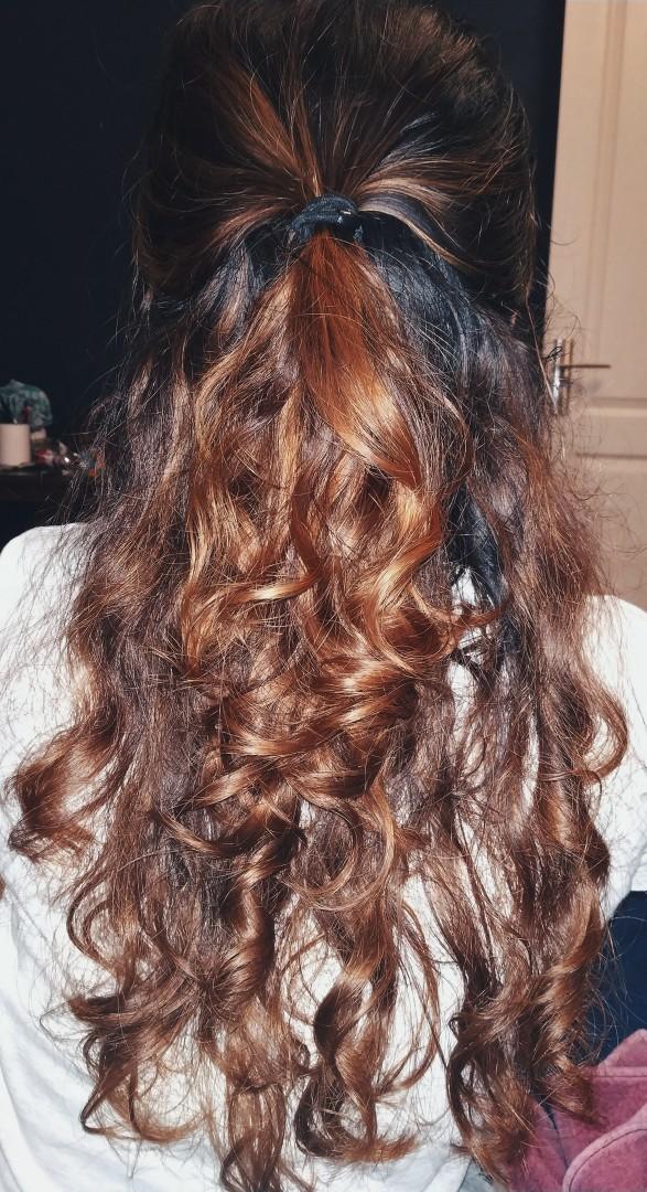 Natural curly hair or straight/wavy hair?